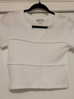 Fitz + Eddi White Textured Waffle Knit Cropped Top Short Sleeve Size Small